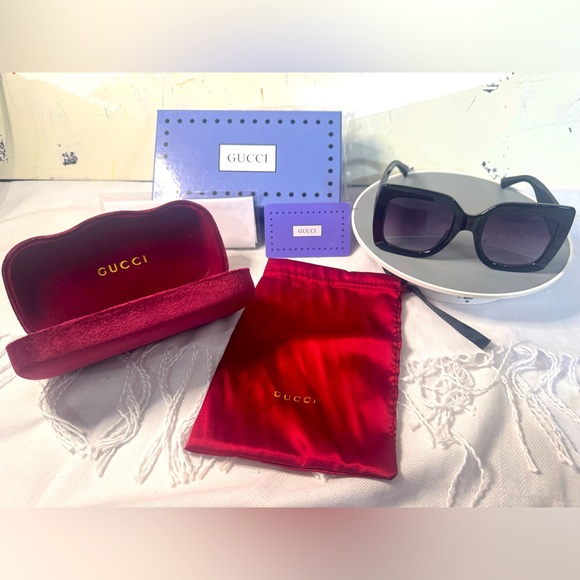 NWT GUCCI SUNGLASSES FULL INCLUSION - Picture 1 of 17